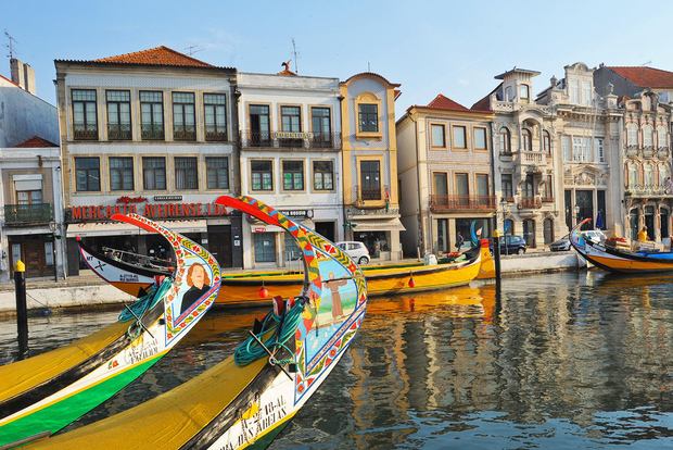 Lisbona a Porto fermata Óbidos, Nazaré, Fátima, Coimbra, Aveiro