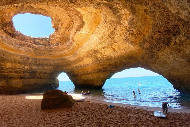Grotte di Benagil: tour in motoscafo avvistamento dei delfini da Albufeira