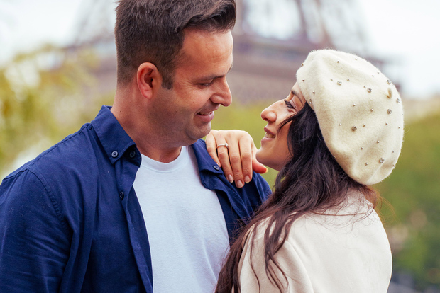 París: Sesión de fotos en la Torre Eiffel con un profesional
