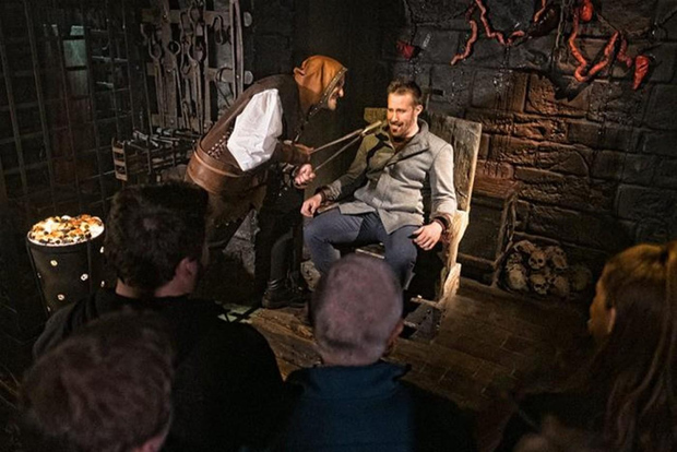 Tour in autobus hop-on hop-off a Londra e The London Dungeon