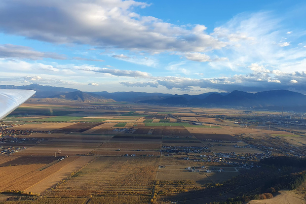 Brasov: Glider Flight Experience at Sanpetru Airfield
