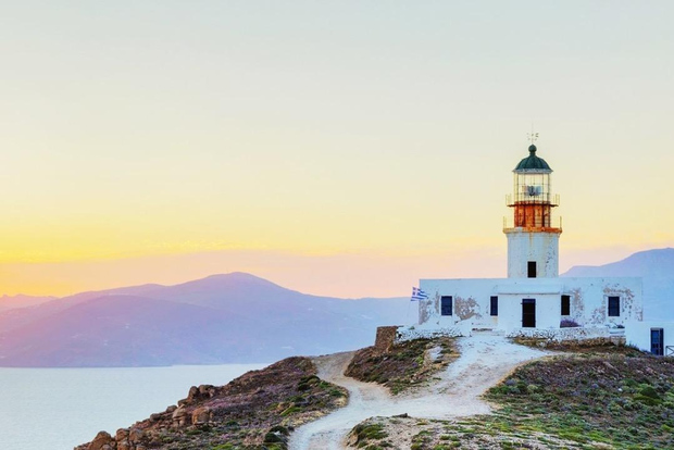 探索米科诺斯岛亮点：2小时面包车冒险之旅