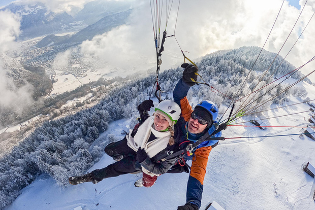 Interlaken: Tandem Paragliding Flug mit Pilot