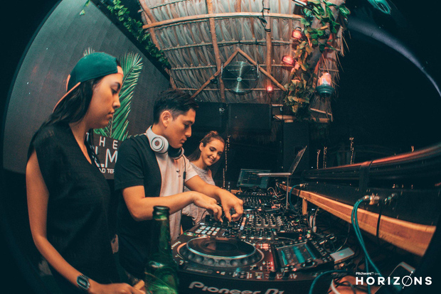 DJ per un giorno: impara a mixare come un professionista a Berlino.