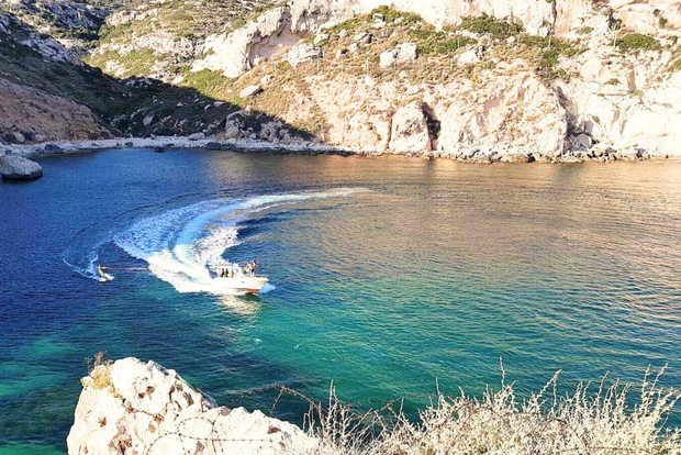 Cagliari: boat tour with snorkeling in the caves