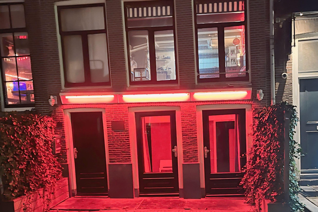 阿姆斯特丹：为 4 人或以上团队提供德语/英语红灯之旅