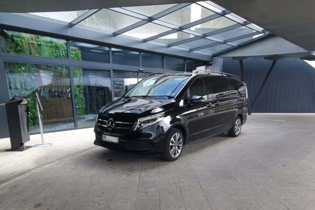 Disneyland Paris: trasferimento privato da o per l'aeroporto ORY