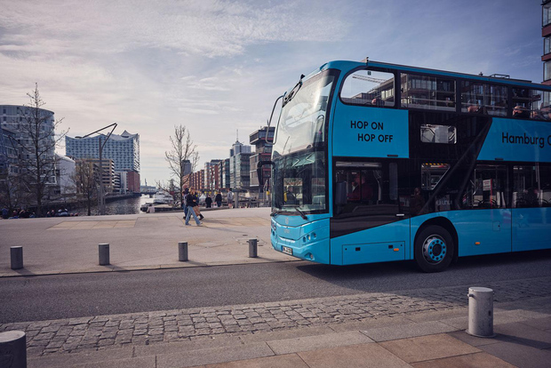 Hamburg: Linje F Hop-on Hop-off-buss och båttur