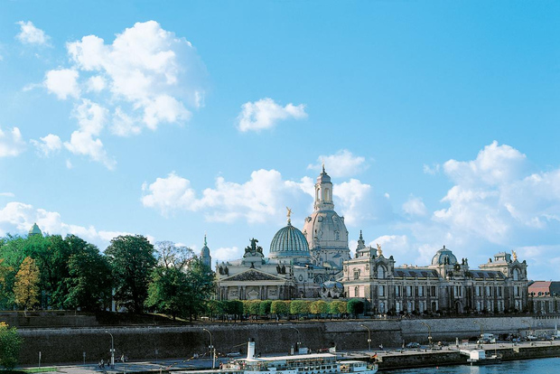 德累斯顿易北河游船前往迈森