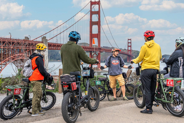 Golden Gate Bridge: Electric Bike Guided Tour to Sausalito