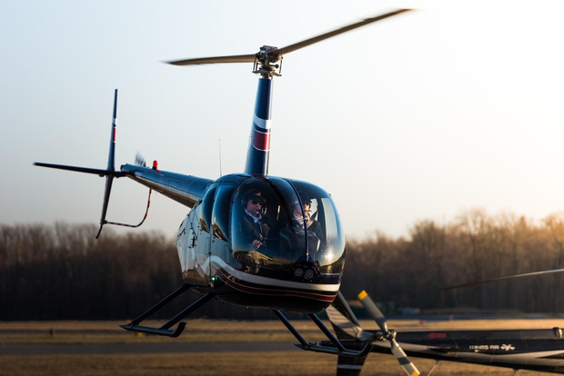Da Westchester: Esperienza di pilotaggio in elicottero a New York