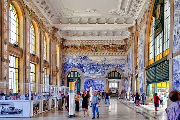 Combo: Tour de medio día por la ciudad de Oporto y tour de medio día por Aveiro