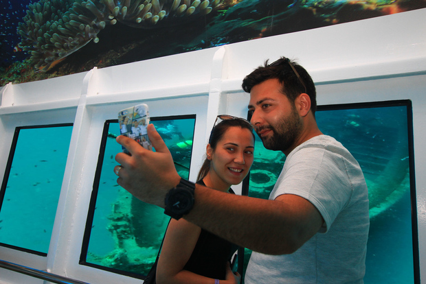 De Marmaris: viagem de 1 dia em semi-submarino com fundo de vidro