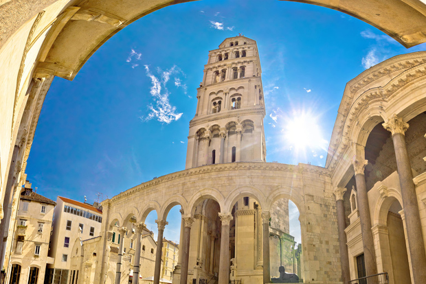 Från Makarskarivieran: Heldag med tur till Split och Trogir