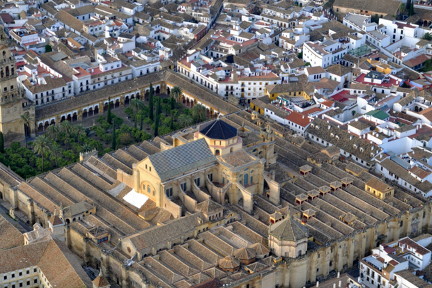 Da Granada: Tour di un giorno a Cordova e alla Mezquita