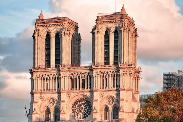 Unknown Paris: Walking Tour with an Expert Guide