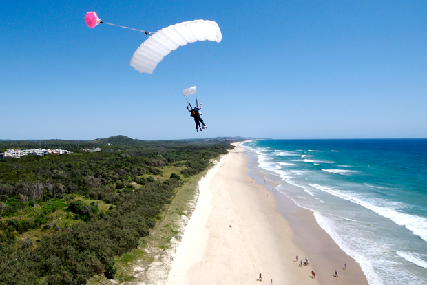 Noosa : Saut en parachute en tandem