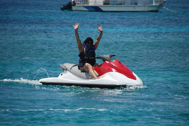 Expérience WaveRunner et Snorkel sur Seven Mile Beach
