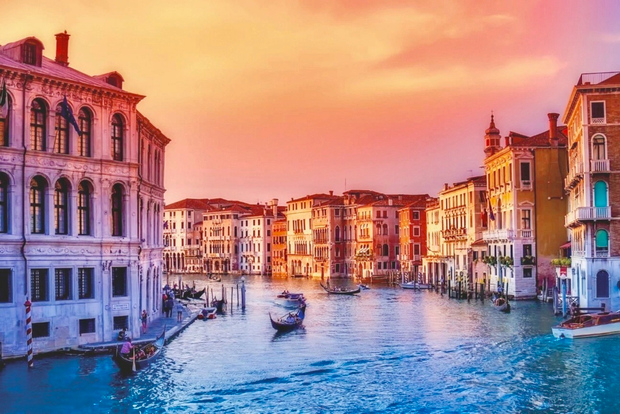 Venise : 30 min de gondole sur le Grand Canal avec guide