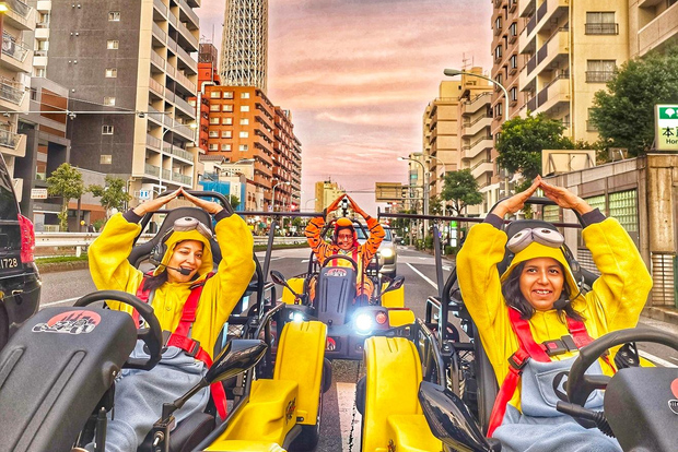 Centro storico di Tokyo: tour in go-kart tra i punti di riferimento storici (100 minuti)