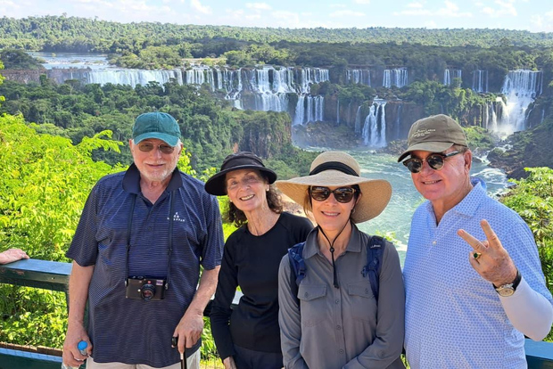1 day- Tour on both sides of the waterfalls