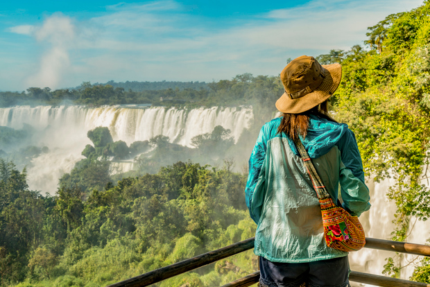 Puerto Iguazú Combo: Iguazu Falls 2 Day Tours + transfers