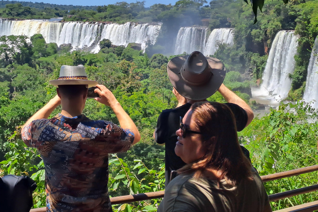 Från Foz do Iguaçu: Tur till de argentinska fallen
