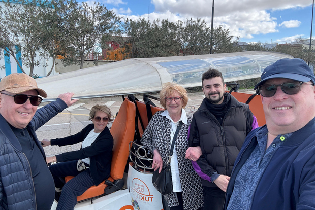 瓦伦西亚：现代嘟嘟车之旅（1小时30分钟）