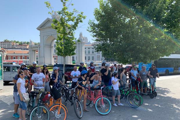 Madrid: Tour in bicicletta elettrica del quartiere letterario e del Parco del Retiro