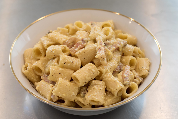 Civitavecchia: Markttour und Mahlzeit