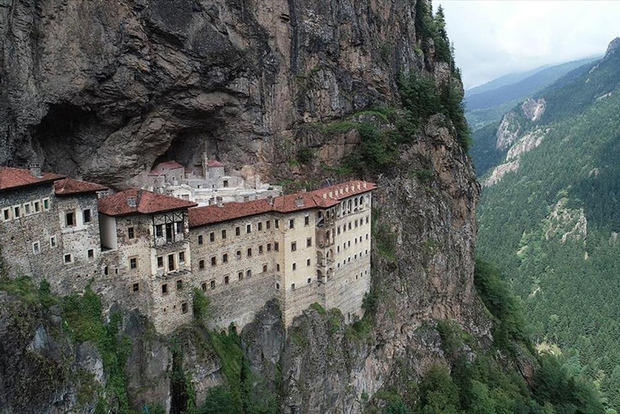 Trabzon: Sumela Monastery Day Tour with Lunch