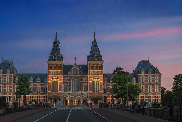 Amsterdam: Guided Rijksmuseum Tour