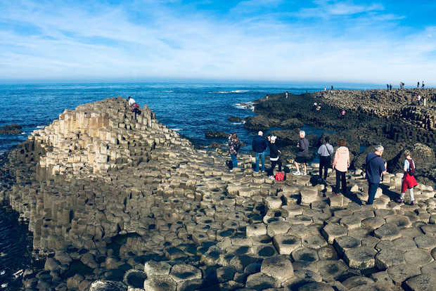 Belfast e Giant's Causeway in italiano o spagnolo