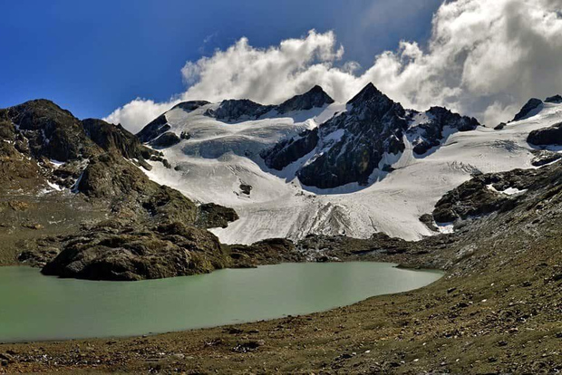 乌斯怀亚：8 小时 Vinciguerra 冰川徒步之旅