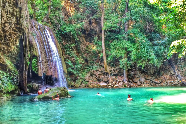 Bangkok: tour privato delle cascate di Kanchanaburi ed Erawan