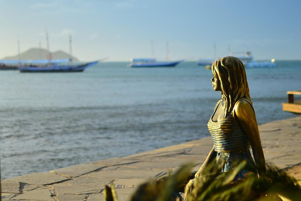 Búzios: Excursão Turística e Maratona de Praias com Almoço