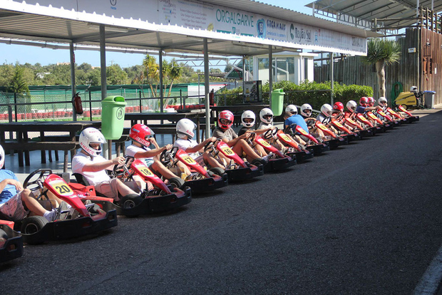 Algarve: esperienza di go-kart al Karting Almancil Family Park