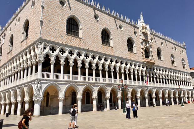Venice: Priority Access Doge's Palace Small-group Tour