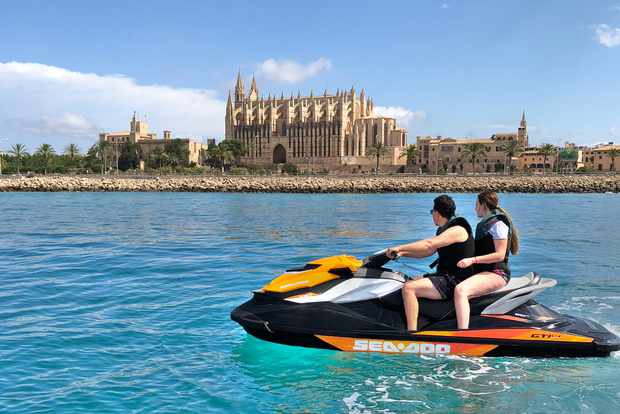 Palma di Maiorca: tour in moto d'acqua alla cattedrale