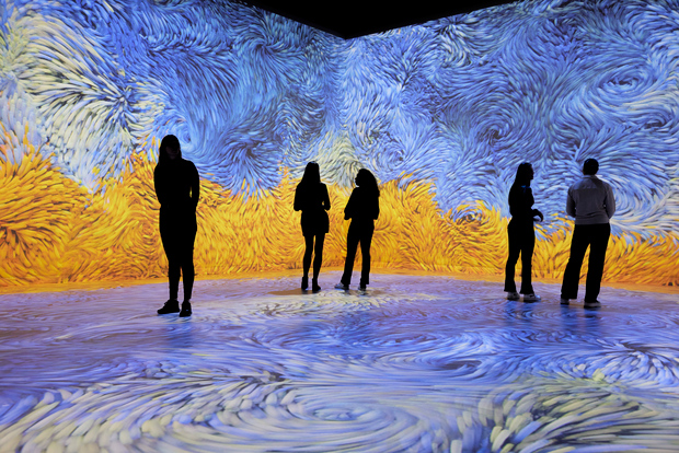 Rotterdam: "Esperienza audiovisiva di arte digitale "Remastered