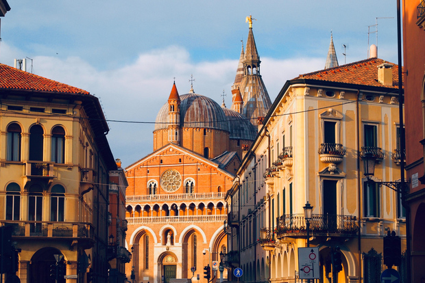 Padua: Private City Walking Tour & Scrovegni's Chapel Visit