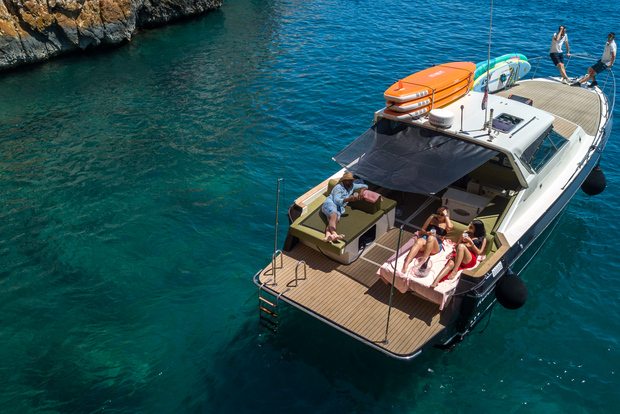 Från Hvar: Blå grottan och öhoppande båttur