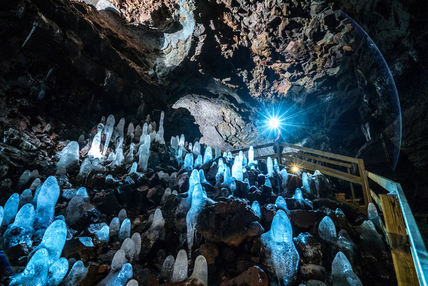 Reykjavik: tour tra grotte di lava, sorgenti termali, cavalli e cascate