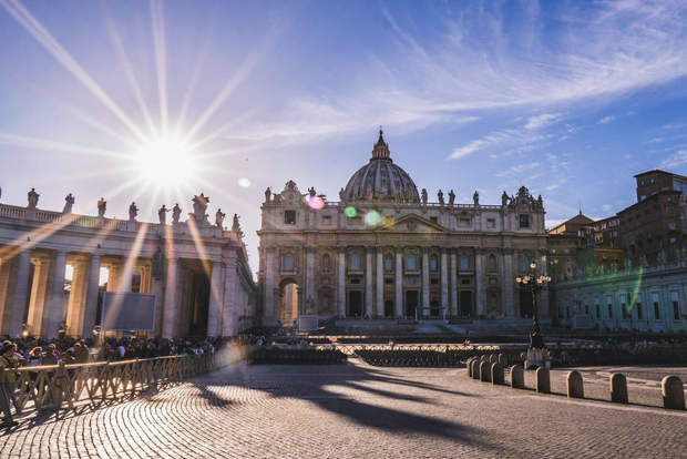 Vatican: St. Peter's Basilica & Vatican Museums Guided Tour