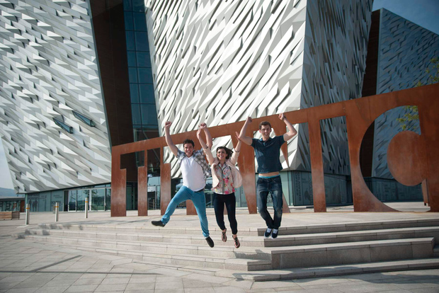Da Belfast: Tour del Giant's Causeway e del Titanic a Belfast