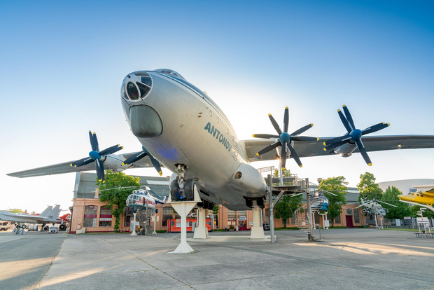 Speyer: Entrada al Museo Technik de Speyer con una película IMAX Dome