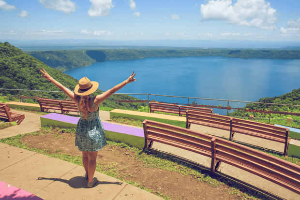 Desde Granada: San Juan de Oriente, Laguna de Apoyo, Parque Masaya