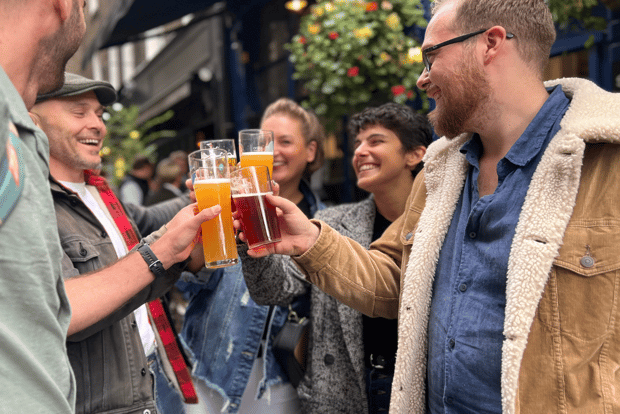 Londra: tour a piedi dei pub storici reali
