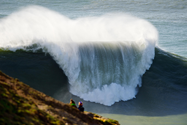 Da Lisbona: Trasferimento privato a Porto, con sosta a Nazaré