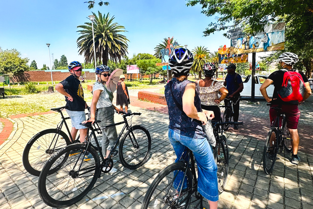 Soweto: Guided Bicycle Tour with Lunch